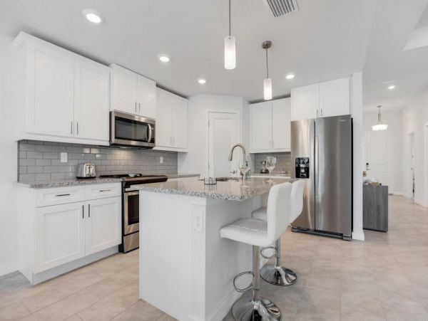 Cape Coral Vacation Home Four Bedroom