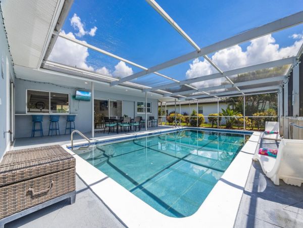 Cape Coral Vacation Pool Home Four Bedroom
