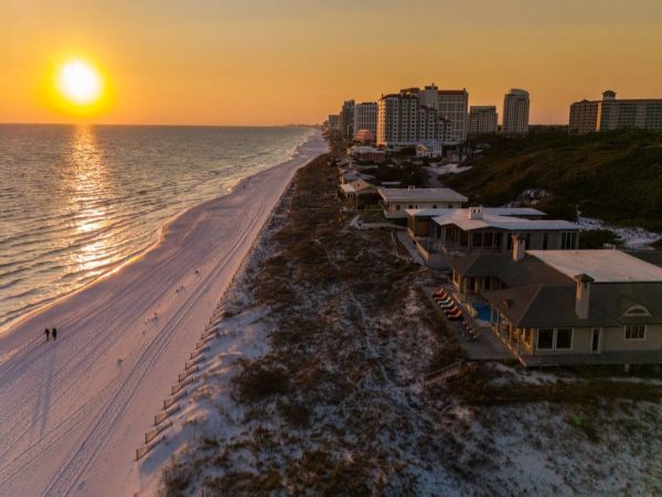 Santa Rosa Beach Seven Bedroom Gulf Front Getaway