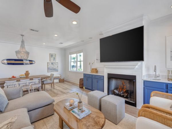 Stunning Vacation Nine Bedroom Rental with Private Pool