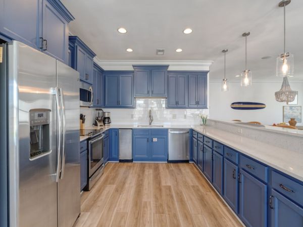 Stunning Vacation Nine Bedroom Rental with Private Pool