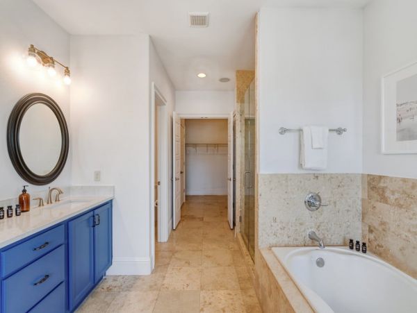 Stunning Vacation Nine Bedroom Rental with Private Pool