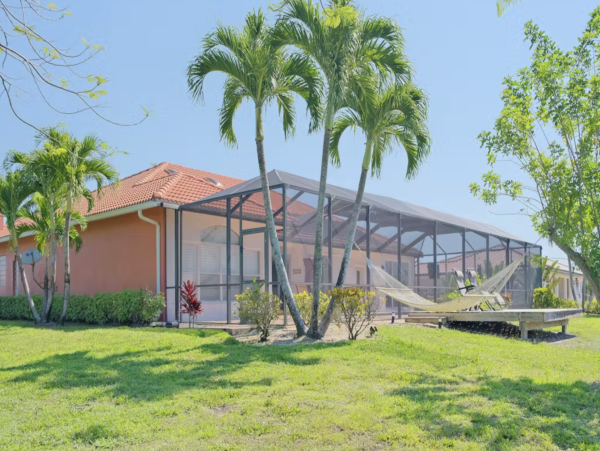 Magnificent Closed Lanai and Pool/Patio