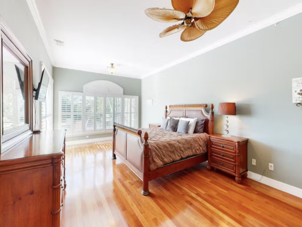 Magnificent Closed Lanai and Pool/Patio
