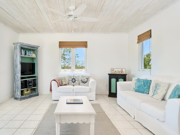 Rent 2 Bedroom Or the Entire Estate turks & Caicos