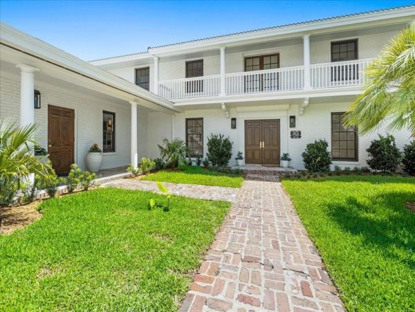 Ponte Vedra Beach Oceanfront Vacation Home Luxury 7-Bedroom Family Retreat