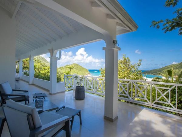 Elegant Three Bedroom Villa with Breathtaking Sea View in Saint Martin