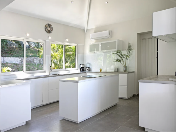 Three Bedroom Luxury Pool Villa St. Martin Sleeps 6 Guests