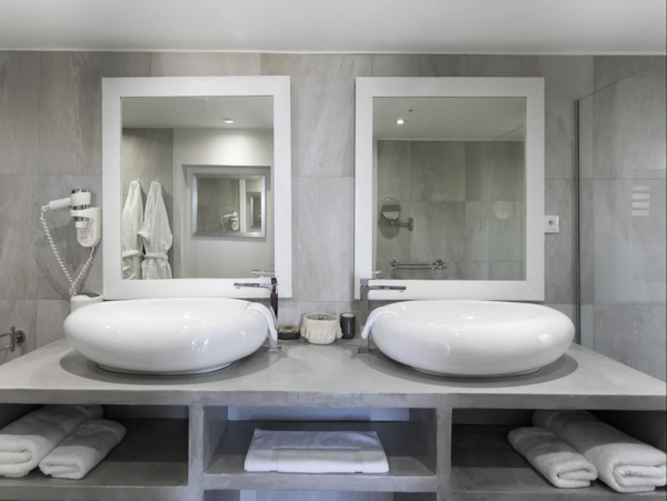 Three Bedroom Luxury Pool Villa St. Martin Sleeps 6 Guests