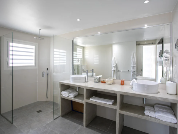 Three Bedroom Luxury Pool Villa St. Martin Sleeps 6 Guests