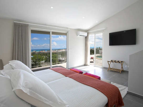 Three Bedroom Luxury Pool Villa St. Martin Sleeps 6 Guests