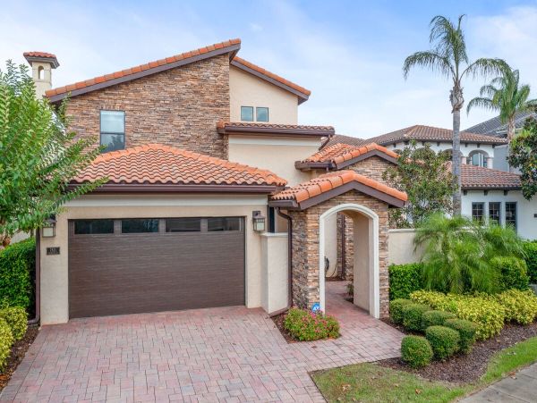 Luxurious 4-Bedroom Vacation Rental Near Disney - Private Pool