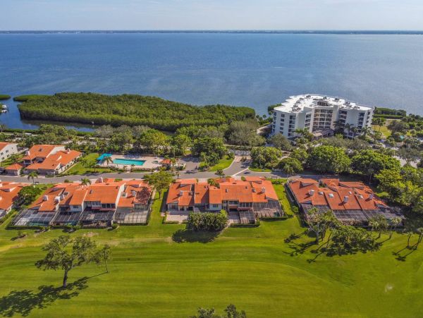 Longboat Key Vacation Condo Three Bedroom Walk to Beach