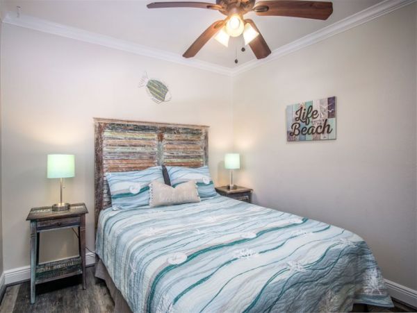 Lovely 4 Bedroom Vacation Home with Private Pool