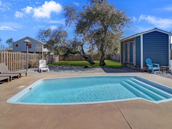 Relaxed Gulfside Living with Private Pool & Sunset Views