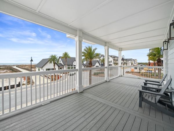 Luxurious Beachfront Property in Mexico Beach