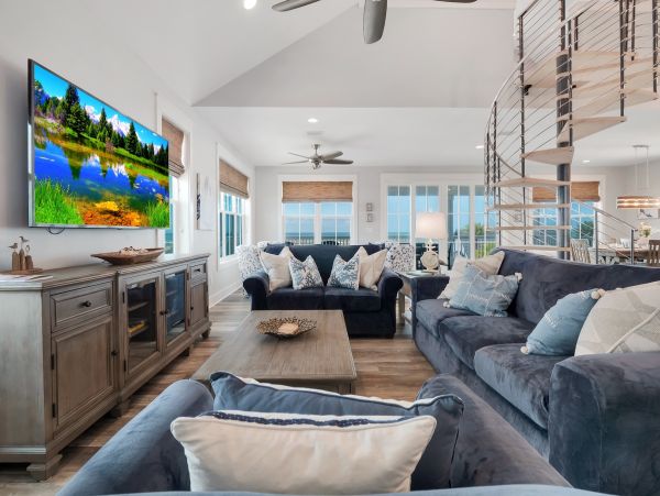 Luxurious Beachfront Property in Mexico Beach