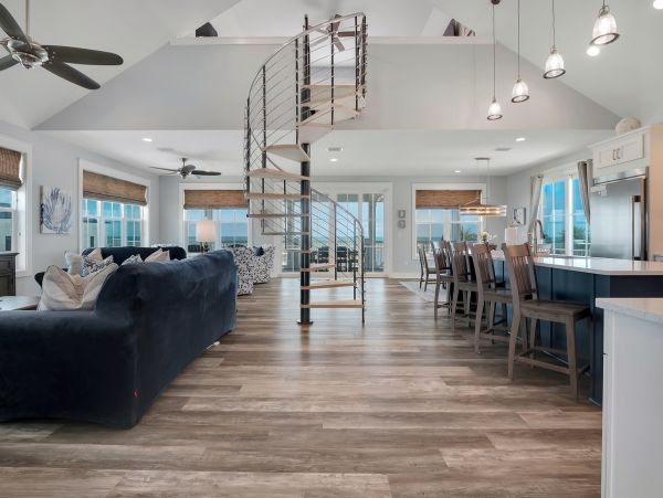 Luxurious Beachfront Property in Mexico Beach