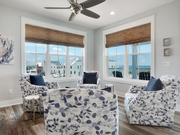 Luxurious Beachfront Property in Mexico Beach