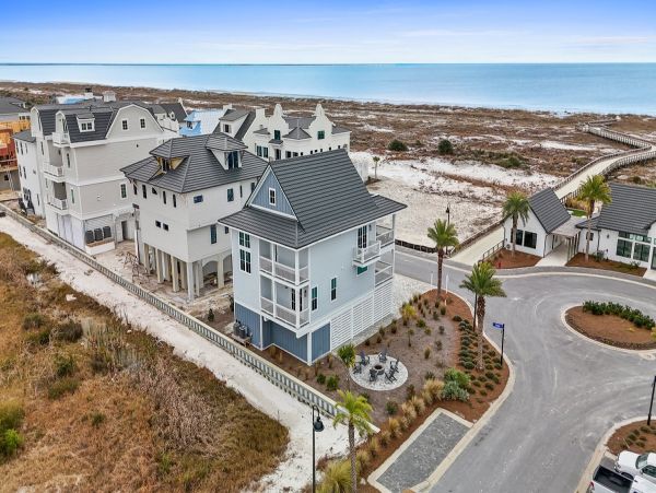 Luxurious Beachfront Property in Mexico Beach