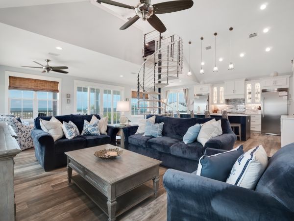 Luxurious Beachfront Property in Mexico Beach