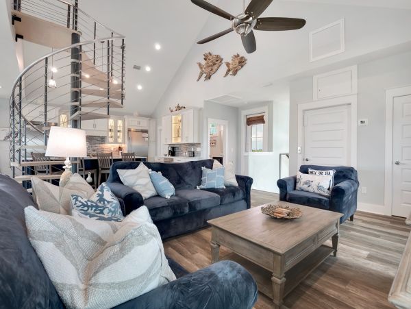Luxurious Beachfront Property in Mexico Beach