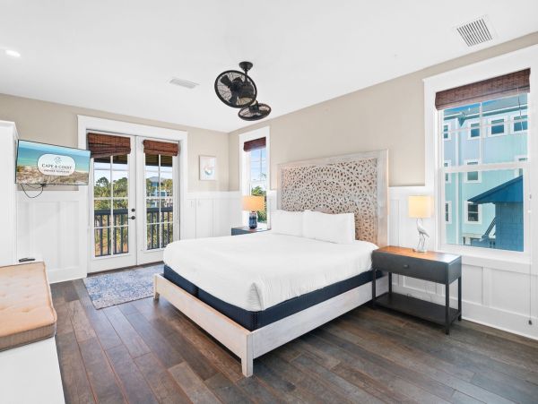 Luxury Beachfront Retreat in Cape San Blas