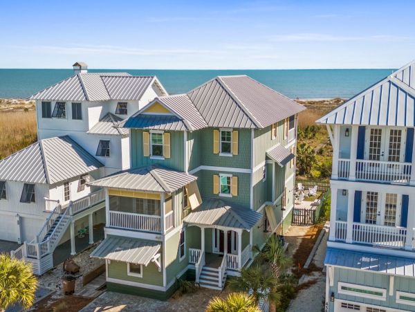 Luxury Beachfront Retreat in Cape San Blas