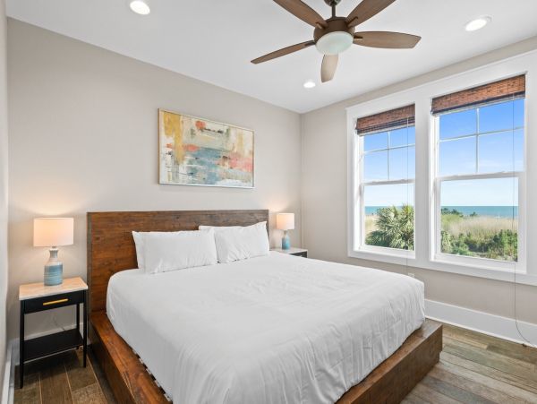 Luxury Beachfront Retreat in Cape San Blas