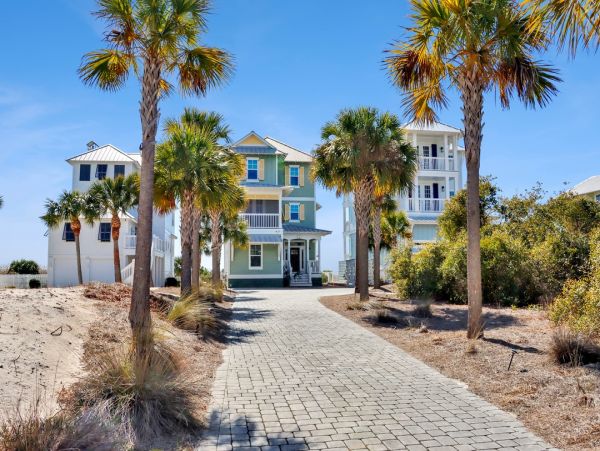 Luxury Beachfront Retreat in Cape San Blas
