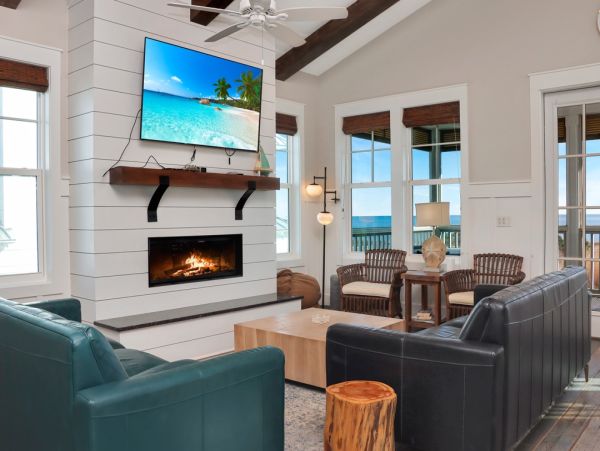 Luxury Beachfront Retreat in Cape San Blas