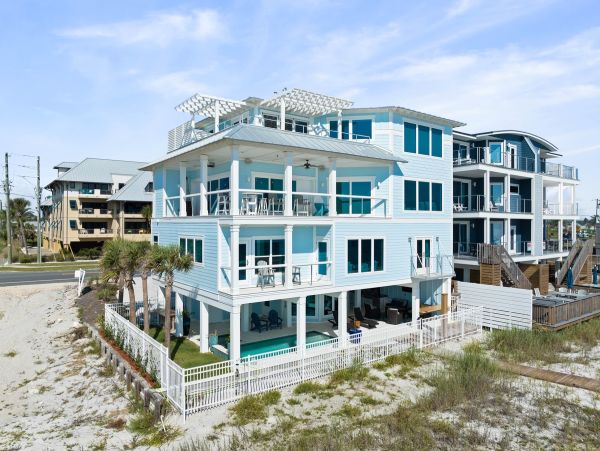 Luxurious Beachfront Retreat with Pool, Direct Access to Beach, and Exclusive Amenities