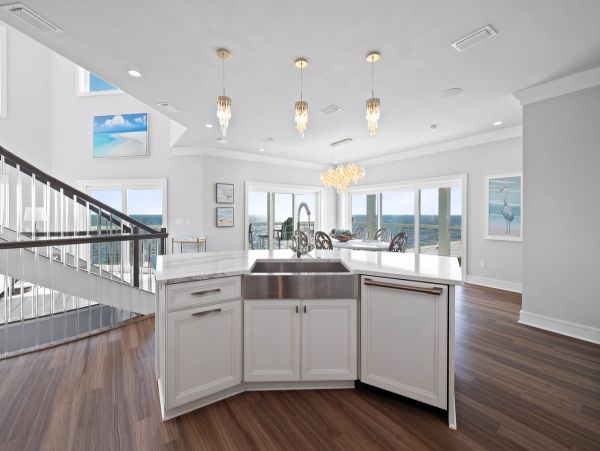 Luxurious Beachfront Retreat with Pool, Direct Access to Beach, and Exclusive Amenities