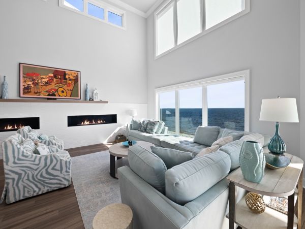 Luxurious Beachfront Retreat with Pool, Direct Access to Beach, and Exclusive Amenities
