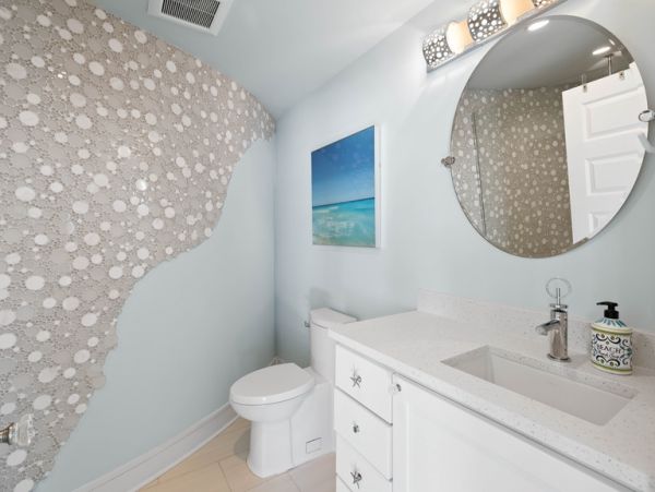 Luxurious Beachfront Retreat with Pool, Direct Access to Beach, and Exclusive Amenities