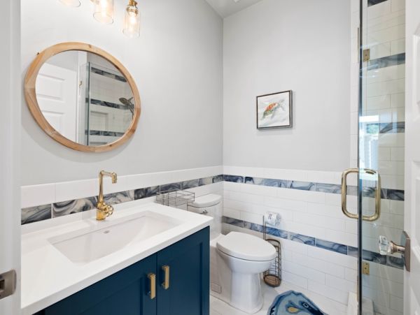 Luxurious Beachfront Retreat with Pool, Direct Access to Beach, and Exclusive Amenities