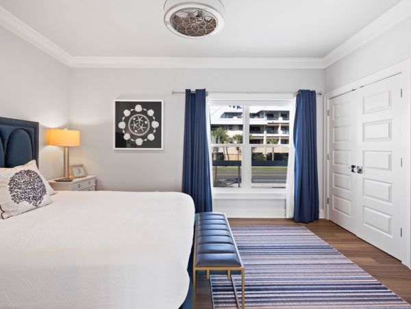 Luxurious Beachfront Retreat with Pool, Direct Access to Beach, and Exclusive Amenities