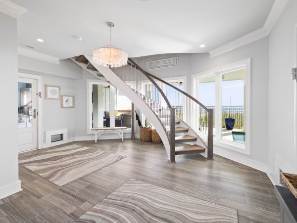 Luxurious Beachfront Retreat with Pool, Direct Access to Beach, and Exclusive Amenities
