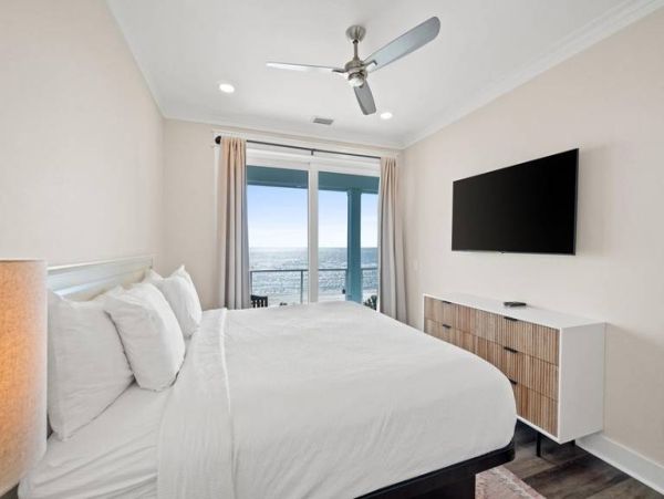 Cape San Blas Beachfront Luxury Vacation Rental 6 Bedroom & Pool