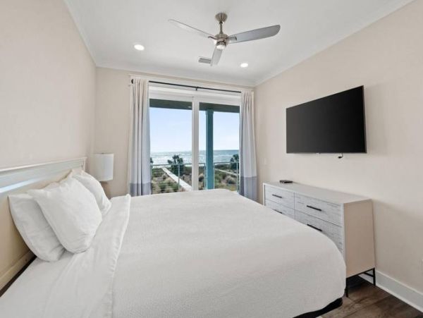 Cape San Blas Beachfront Luxury Vacation Rental 6 Bedroom & Pool