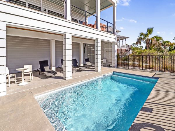 Luxury Gulf-Front Retreat with Pool on Mexico Beach