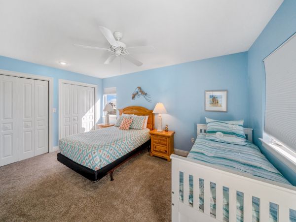 Gulf-Front Retreat for 10 Guests- Pet Friendly Getaway