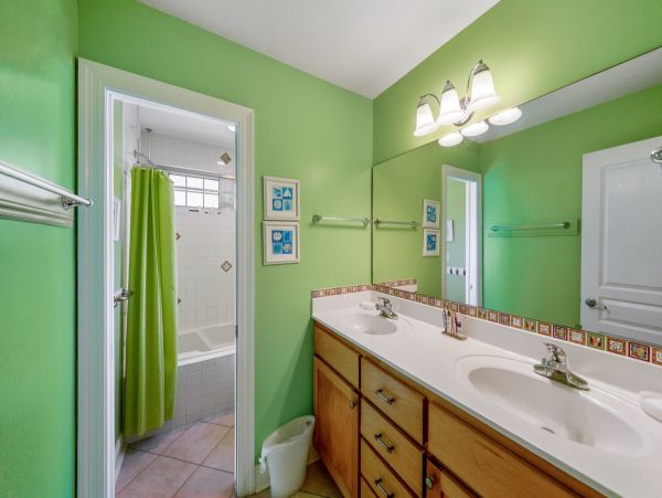 Gulf-Front Retreat for 10 Guests- Pet Friendly Getaway