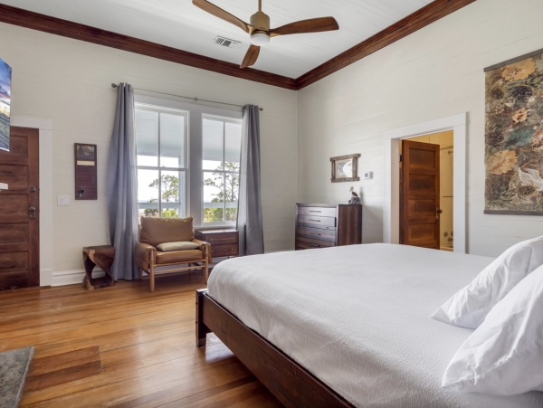 New Arrival Luxury Beach House Estate Indian Pass WOW!