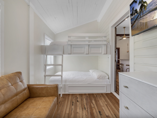 New Arrival Luxury Beach House Estate Indian Pass WOW!
