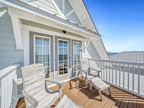 Beachfront Retreat with Private Pool - Unforgettable Gulf getaway