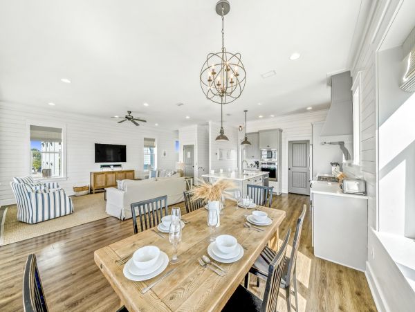 Beachfront Retreat with Private Pool - Unforgettable Gulf getaway