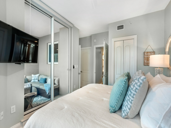 Perdido Key Luxury Rental 2 Bedrooms & Panoramic Gulf View
