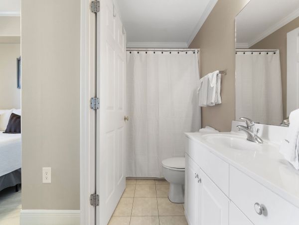 Perdido Key Stunning Three Bedroom Vacation Condo