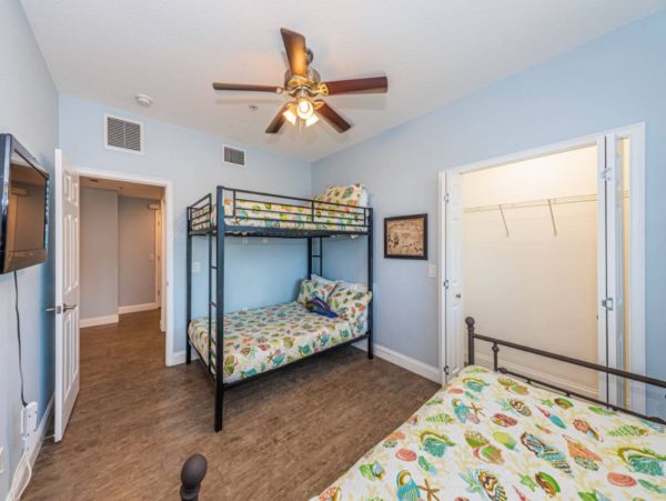 Stunning Four Bedroom Home in Treasure Island Walk to Beach